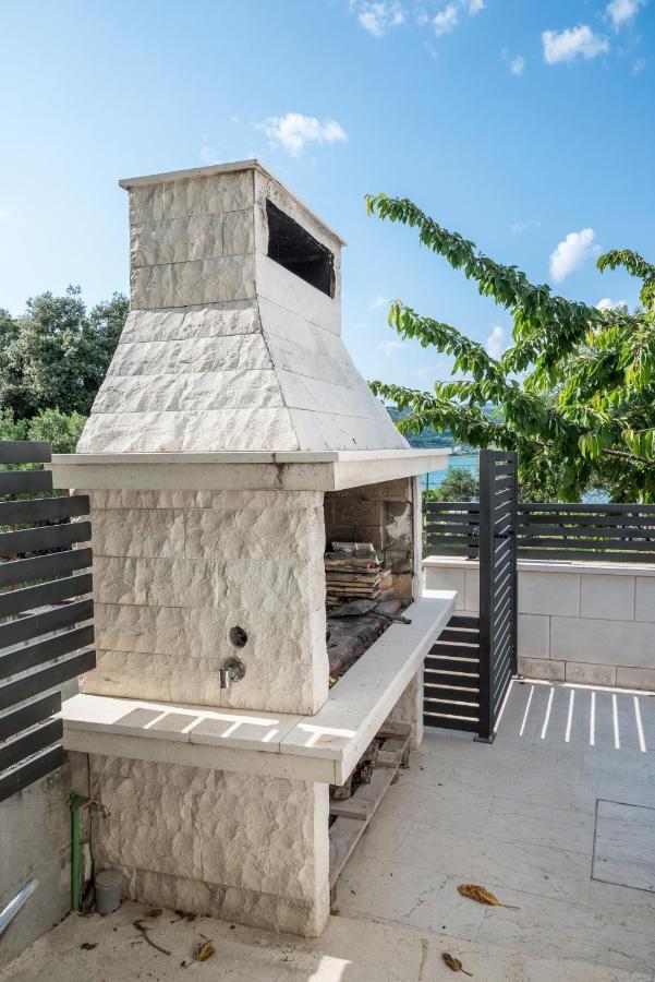 Vdl Apartments Trogir Eksteriør billede