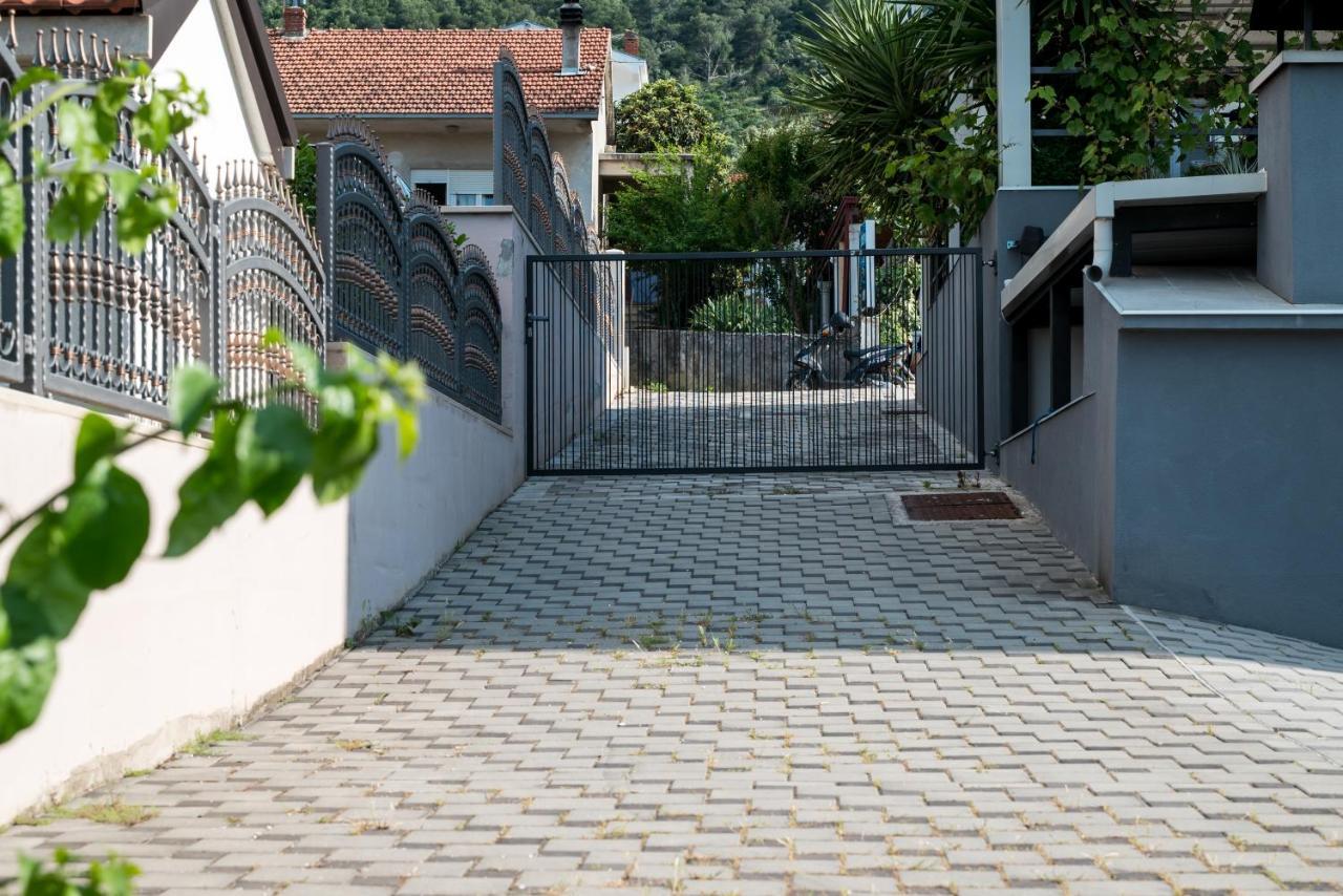 Vdl Apartments Trogir Eksteriør billede