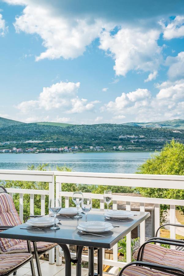 Vdl Apartments Trogir Eksteriør billede