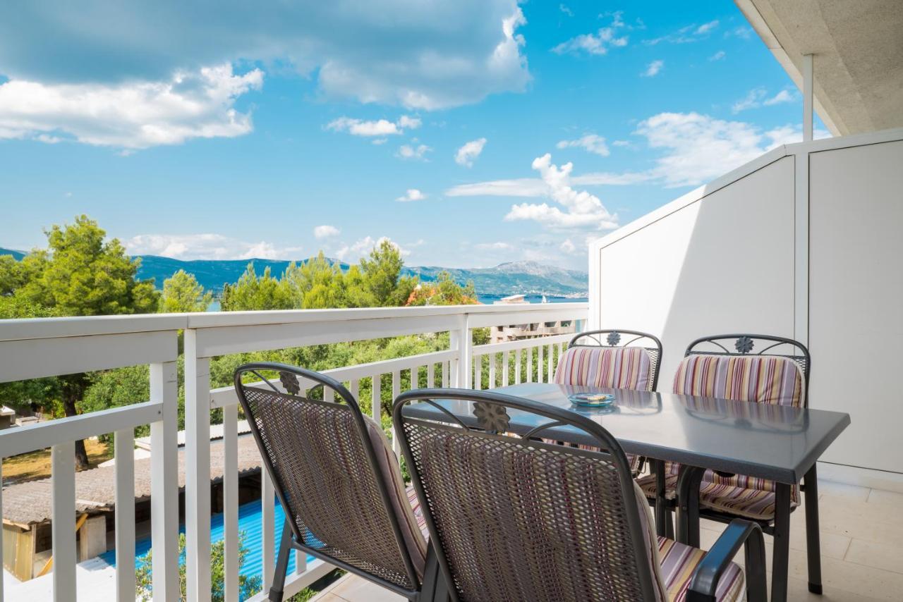 Vdl Apartments Trogir Eksteriør billede