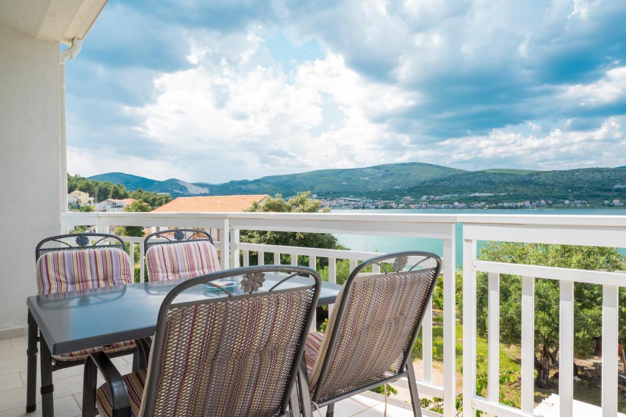 Vdl Apartments Trogir Eksteriør billede
