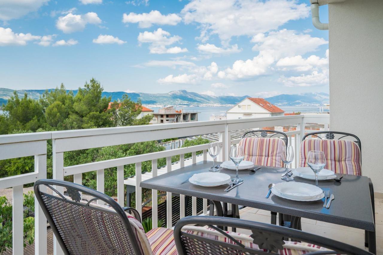 Vdl Apartments Trogir Eksteriør billede
