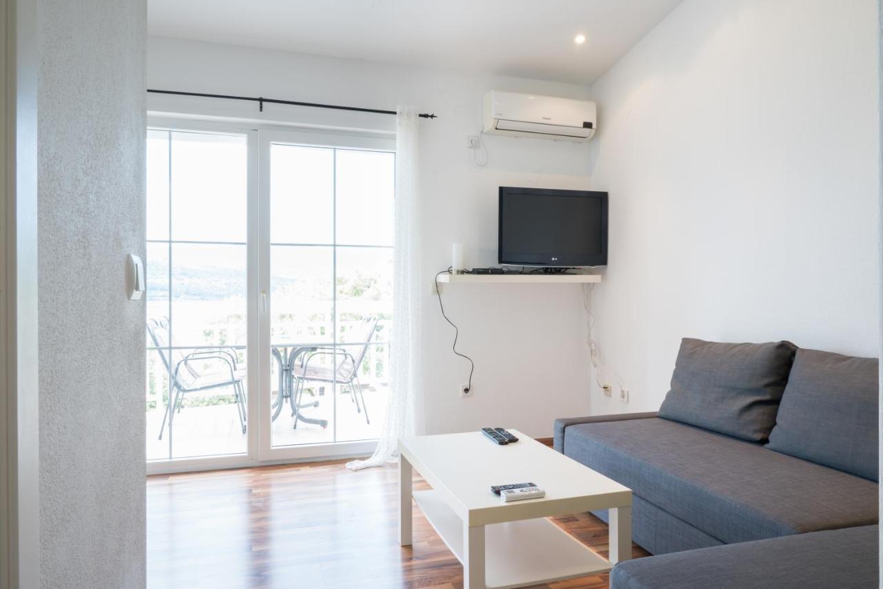 Vdl Apartments Trogir Eksteriør billede