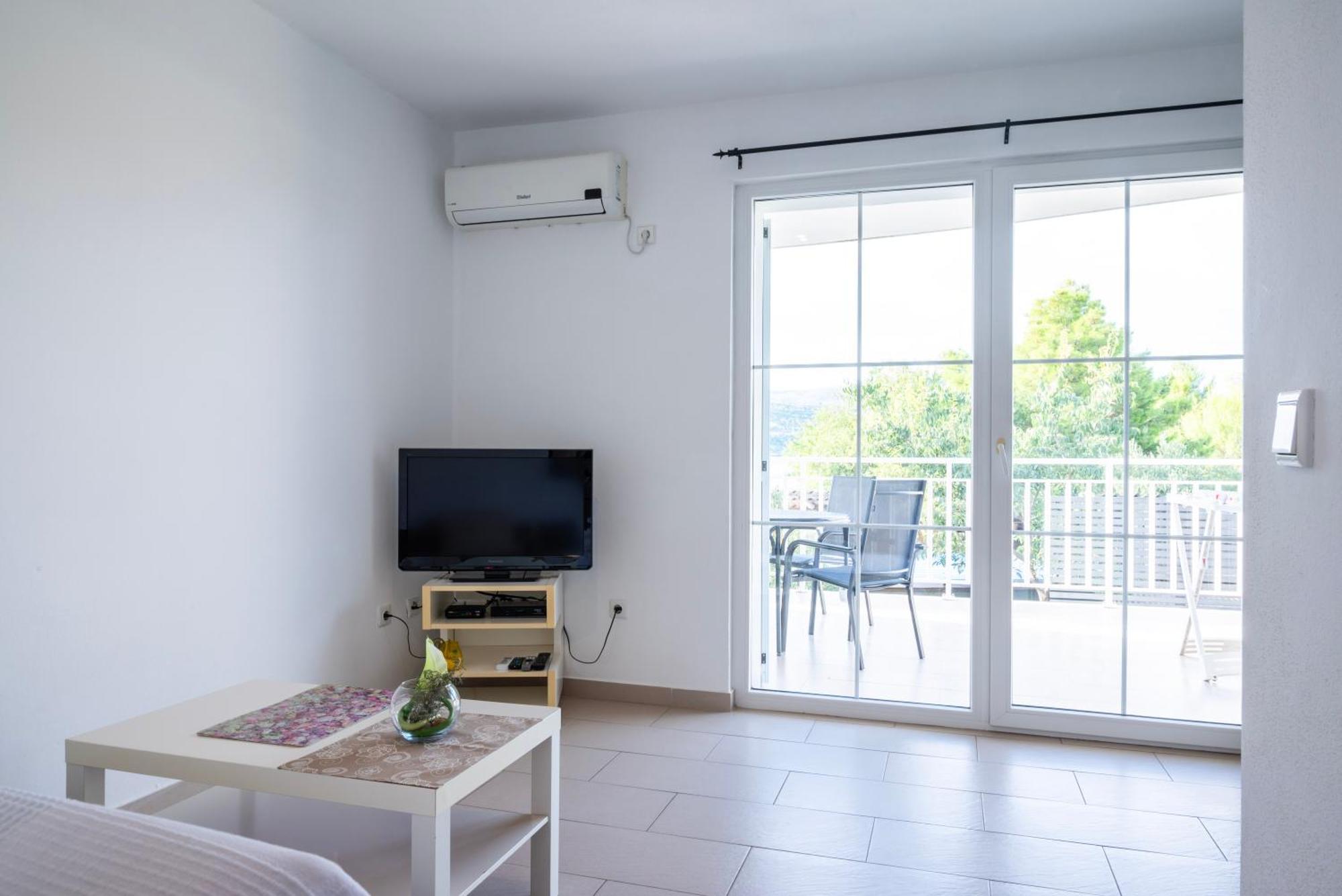 Vdl Apartments Trogir Eksteriør billede