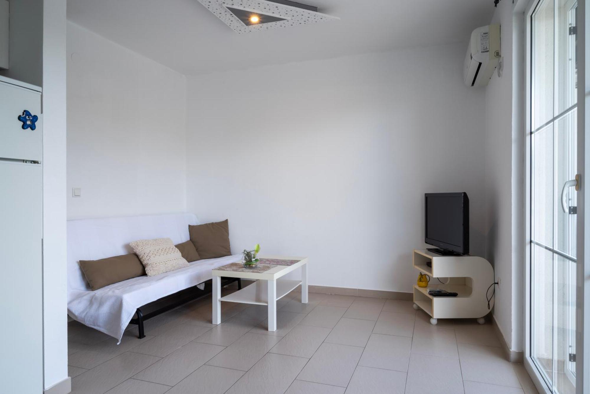 Vdl Apartments Trogir Eksteriør billede
